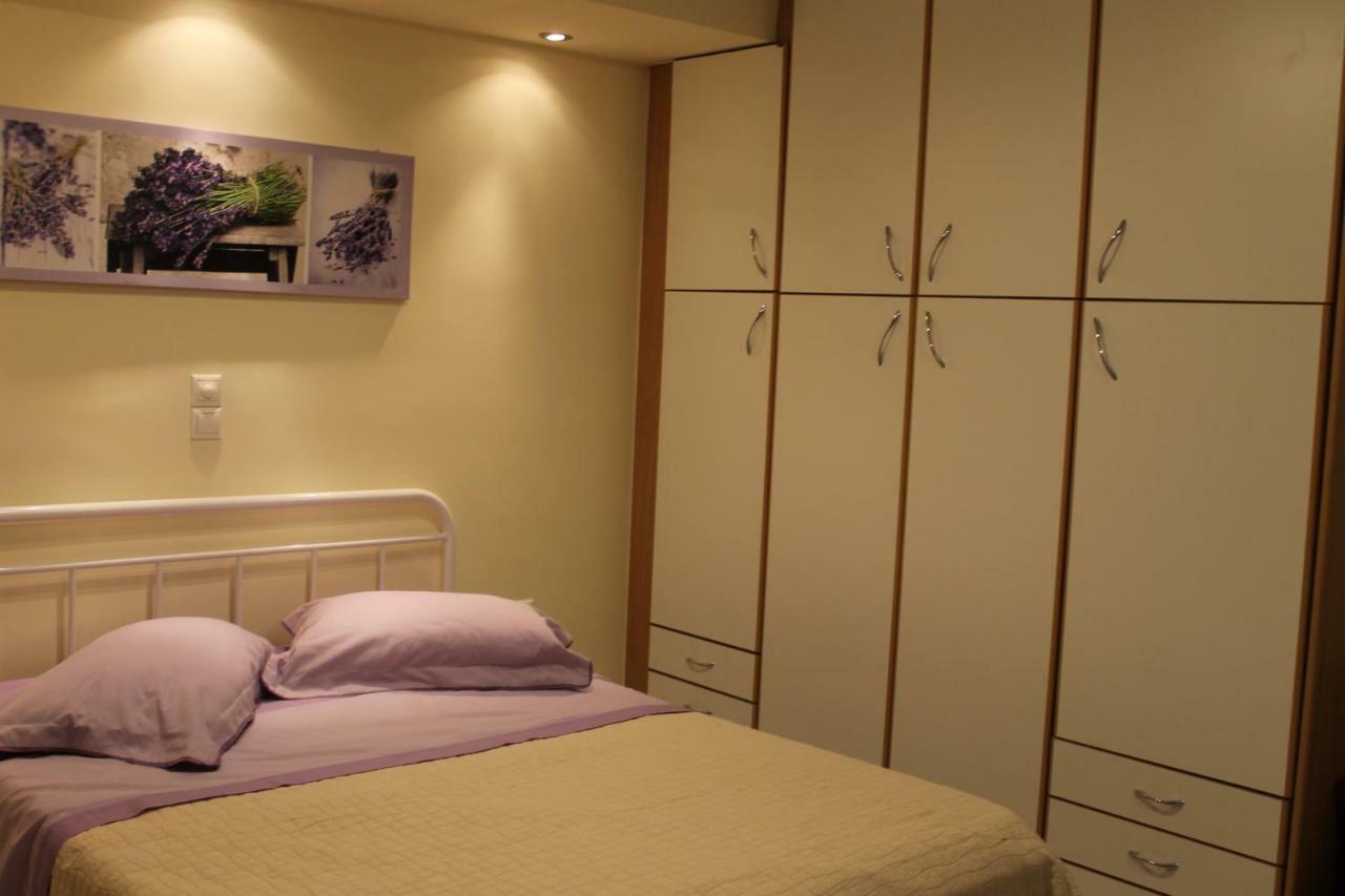 Cozy Studio Apartment In Pireus Extérieur photo