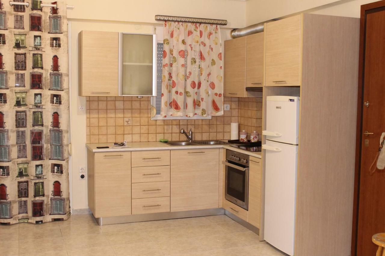 Cozy Studio Apartment In Pireus Extérieur photo