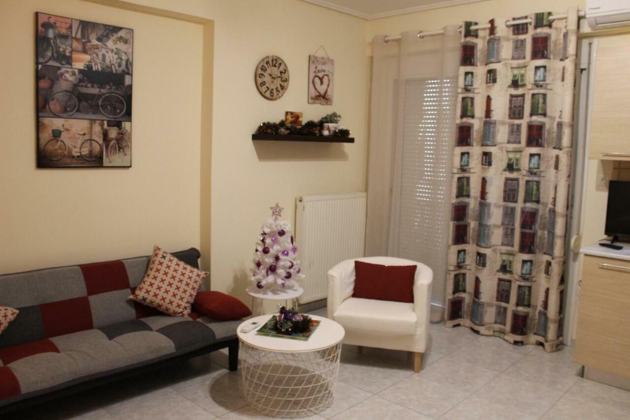 Cozy Studio Apartment In Pireus Extérieur photo